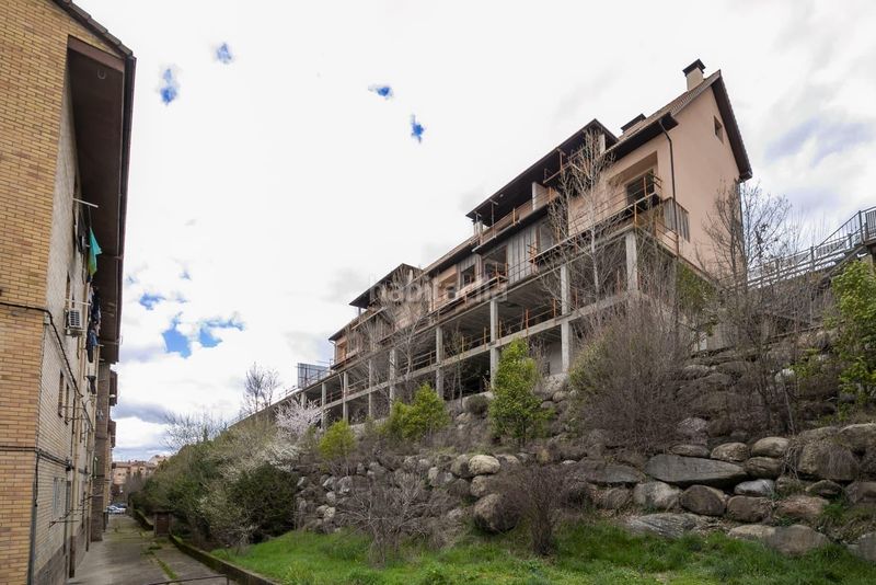 Foto a96097c7-39a5-4dd2-be66-79562783fb4f. Edifici a La Guarguera Sabiñánigo