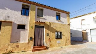Casa  Calle portaza. Una casa independiente en la corona tranquilidad y aire rom�ntic
