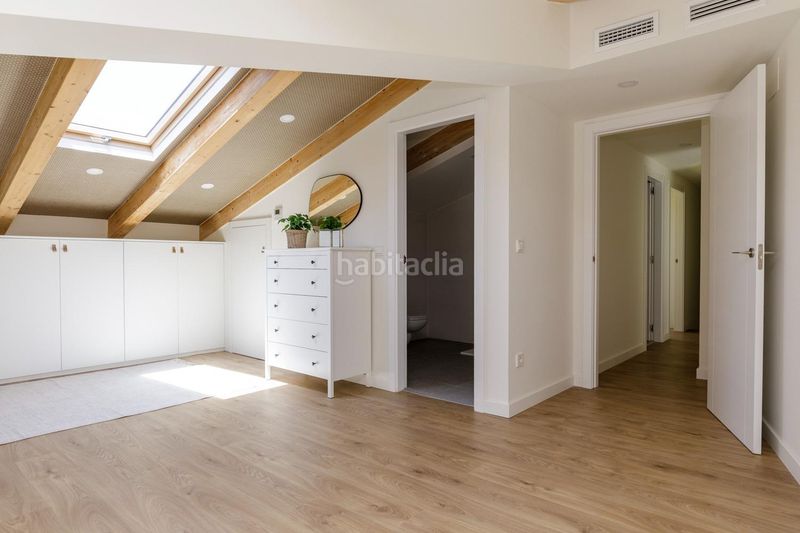 Foto 6ea70170-7761-45a6-8920-da1c114b668d. Àtic a Alfonso Zaragoza