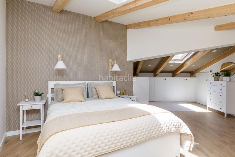 Foto 80343cbe-2906-4f16-bec5-5ec7b16835ac. Àtic a Alfonso Zaragoza