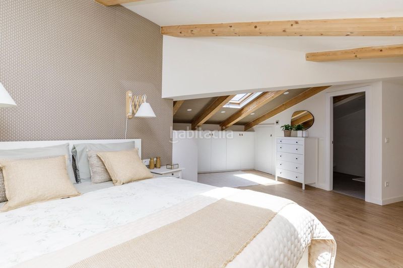 Foto 90fd7621-d9d8-4881-8799-c8b3453528be. Àtic a Alfonso Zaragoza