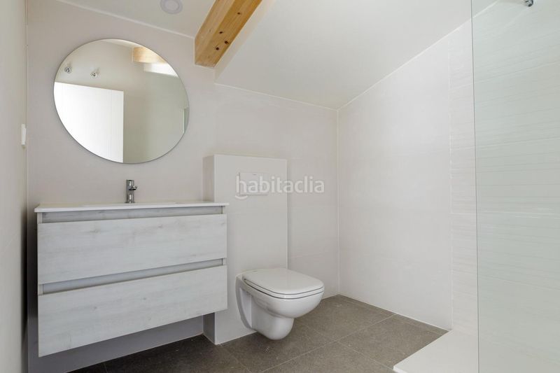 Foto b9738c02-eb30-43a3-bd37-9b4bf8f47ae4. Àtic a Alfonso Zaragoza