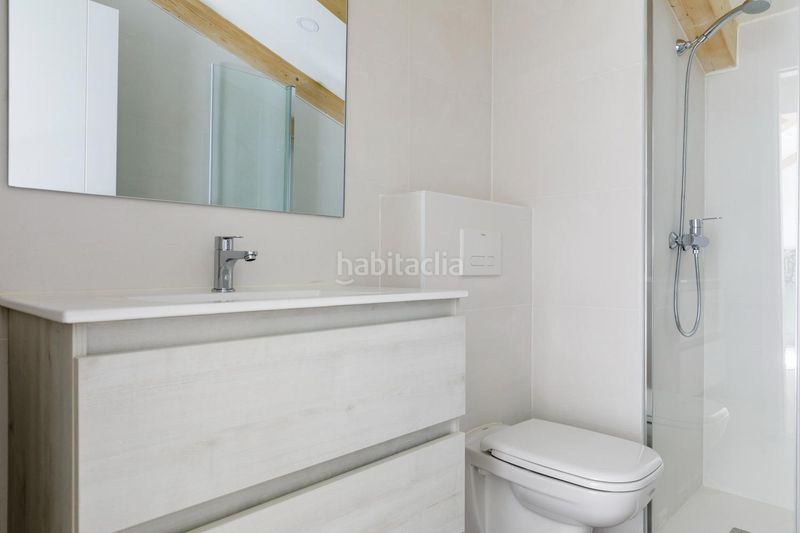Foto f4c31158-6262-4217-bedf-e64aa8bec3d9. Àtic amb calefacció a Alfonso Zaragoza