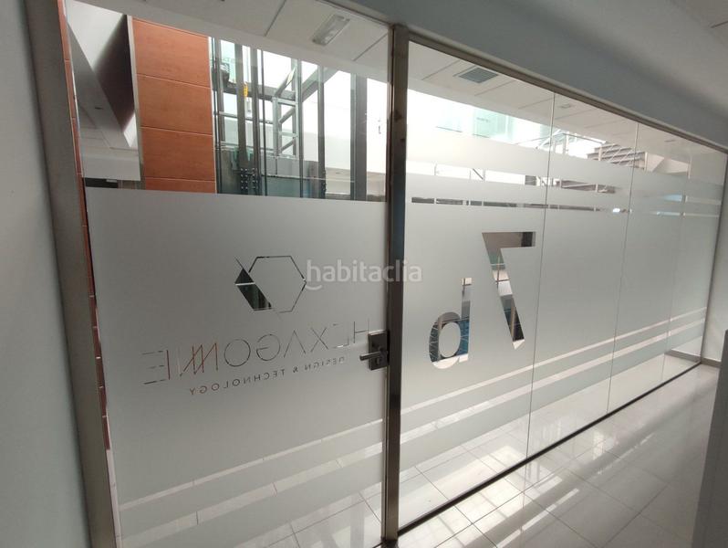 Foto 03316cb4-d012-4524-9781-7cf409644892. Office space with heating in Garrapinillos Zaragoza