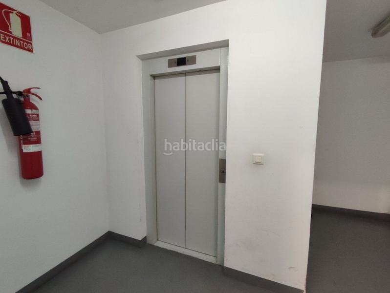 Foto 15605bd0-a34a-4075-8708-7e0be9698410. Office space with heating in Garrapinillos Zaragoza