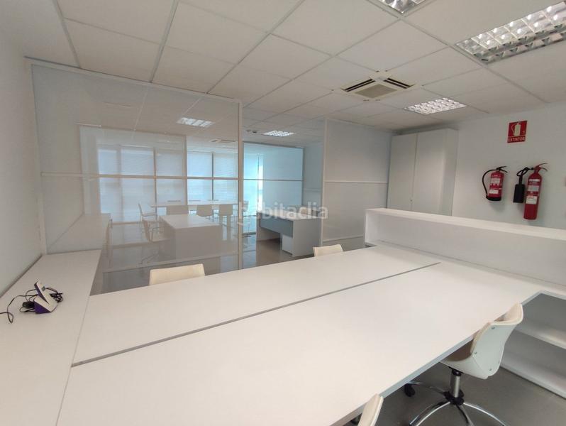 Foto 17cbfbd5-055f-4b03-863c-55144ffa7eb0. Office space with heating in Garrapinillos Zaragoza