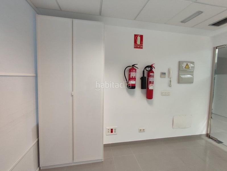 Foto 468070e4-f59f-4472-9804-11fa412ee07c. Office space with heating in Garrapinillos Zaragoza