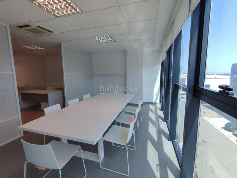 Foto 9e97f62d-119c-44c2-b665-ed2c823cb47d. Office space with heating in Garrapinillos Zaragoza