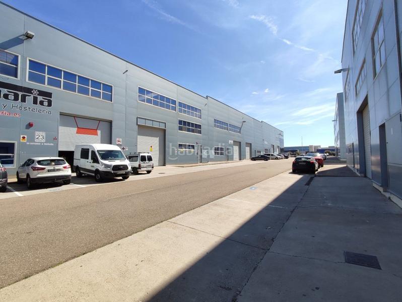 Foto bc32ddcc-ba60-4a17-98e3-dc903aa79181. Office space with heating in Garrapinillos Zaragoza