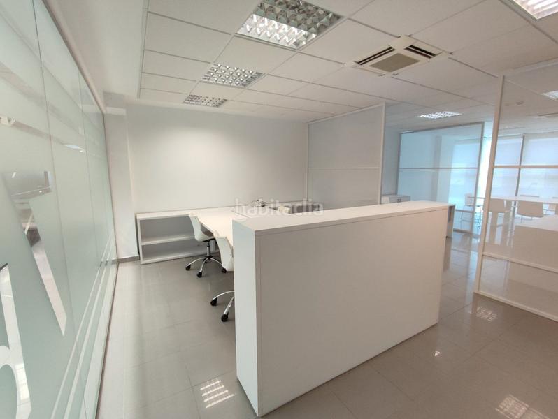 Foto c6c0f4ae-aa2b-4f8c-9ab4-3764b7578fc0. Office space with heating in Garrapinillos Zaragoza
