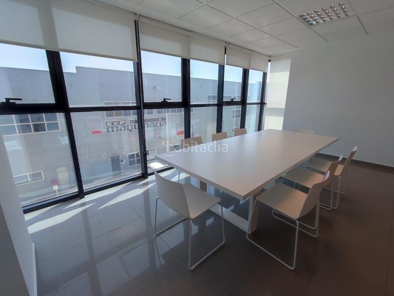 Foto fac96988-b3f2-4e83-a88d-cc7e45b0cc29. Office space with heating in Garrapinillos Zaragoza