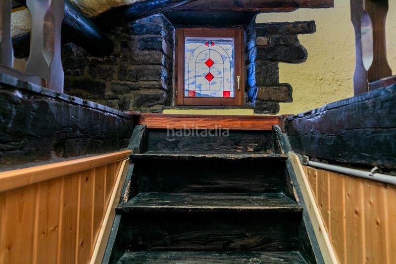 Foto 52dc0c1c-3887-4b0e-bd60-aa53f554a63d. Casa a agustina aragon 16 a Biescas