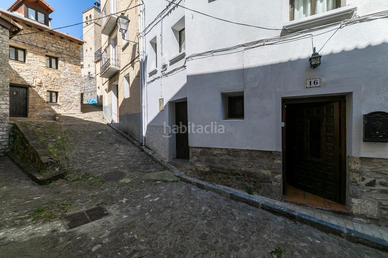 Foto b0d761cc-e3b3-4b4e-8d2b-e346b43515e9. Casa a agustina aragon 16 a Biescas