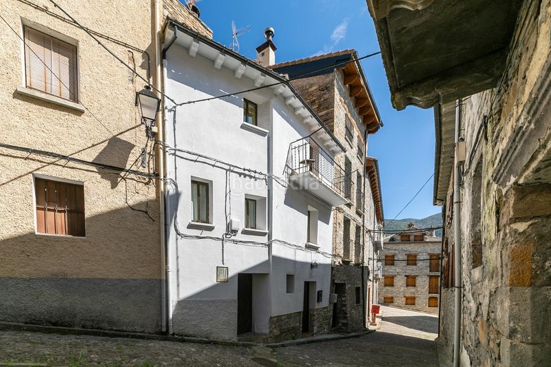 Foto fba11c7e-898a-4532-a34a-d613c72576ed. Casa a agustina aragon 16 a Biescas
