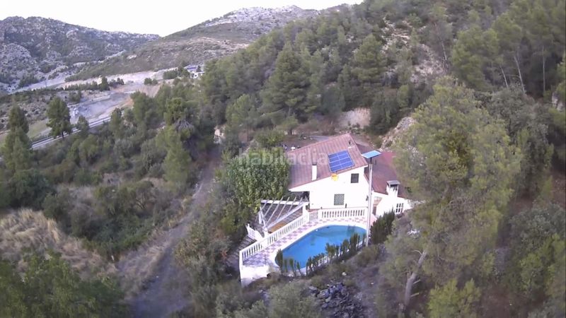 Foto 29fe741c-5f42-4131-80b3-855458247f9c. Casa amb aparcament piscina a Foz - Calanda