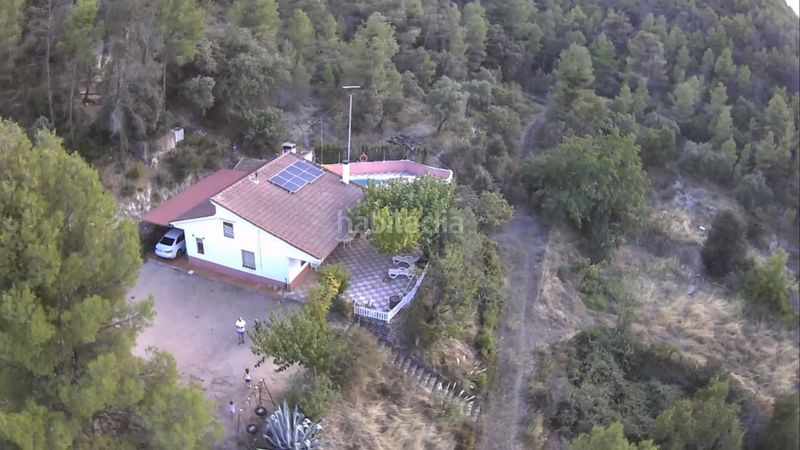 Foto b5dd7b6b-a723-4879-bbca-75ebe50ceeac. Casa amb aparcament piscina a Foz - Calanda