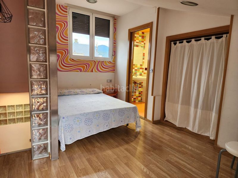 Foto d958154e-17af-4ba9-a6b8-583662417bcc. Ático vivir en el corazón piso céntrico con encanto y todo a un paso en Jaca