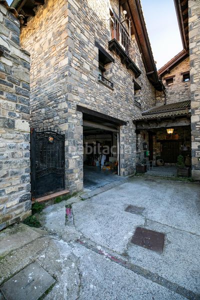 Foto d6657f67-9c8e-42e9-a8f5-20940aa1038f. Masia amb calefacció aparcament piscina a Poblaciones Norte Jaca
