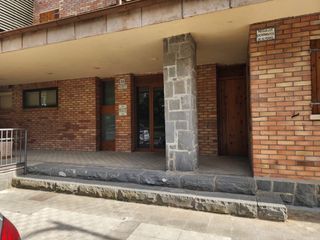Rent Flat  Avenida perimetral. Espectacular piso familiar en jaca con terraza, piscina y zonas