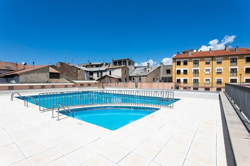 Foto 6472c205-06d8-4b61-abe9-c91aaf872228. Pis amb calefacció aparcament piscina a Casco Antiguo - Ciudadela Jaca