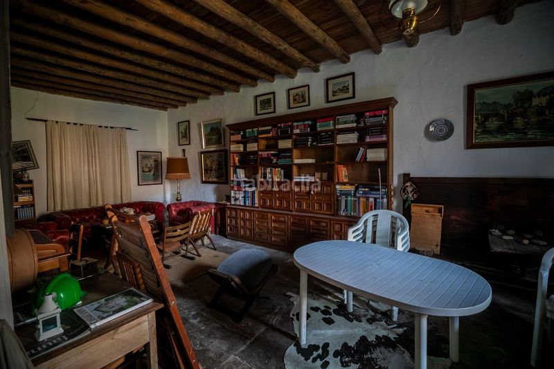 Foto a8f68d8a-6310-4da3-9e3d-0a32dadf6d15. Masia amb calefacció a Bailo