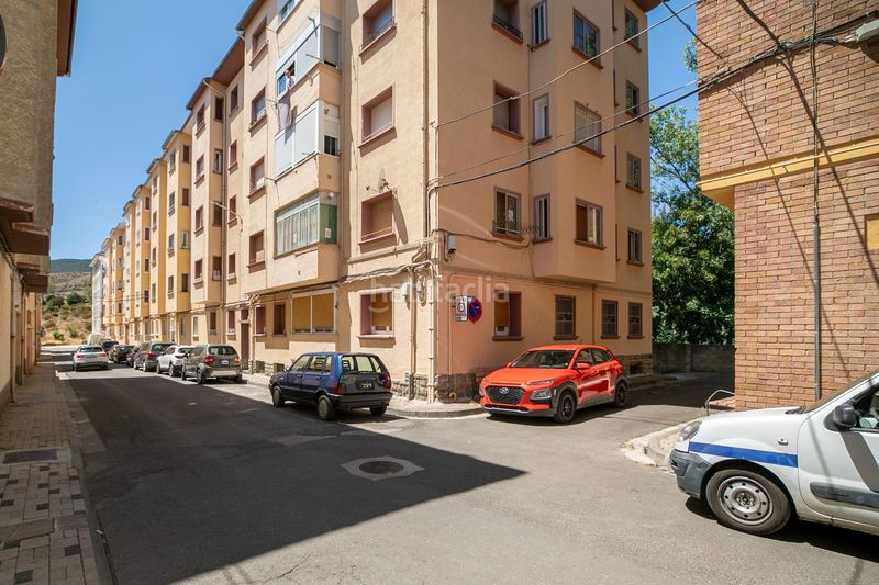 Foto 19f359d4-9d7a-4071-9d35-fe82868ce54d. Pis a calle san juan de la peña 7 a Sabiñánigo centro - aurín Sabiñánigo