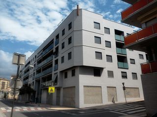 Geschäftsraum in Calle pasaje del rio 2. Amplio local en pasaje en barbastro