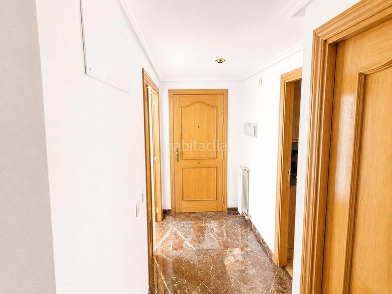 Foto 0a6af7dc-8850-4c63-93e1-d763fc451c35. Etagenwohnung mit heizung in Parque de los Cineastas Zaragoza