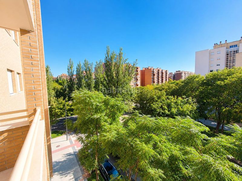 Foto ed176ec7-461f-408c-a939-ace8a8c9d396. Etagenwohnung mit heizung in Parque de los Cineastas Zaragoza