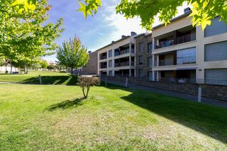 Flat in Varellas ag.latas 16. Piso con doble orientación, terraza y vistas a los pirineos en l