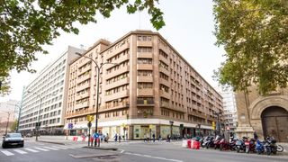 Pis  Cesar augusto. Amplia vivienda en avenida césar augusto con garaje