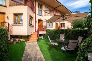 Semi detached house  Calle acin 5. Exclusivo adosado amueblado con vistas a oroel y rapitán en jaca