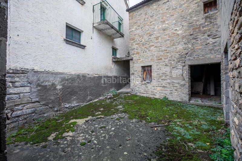 Foto b098fb7d-2a96-4873-ad11-510608b7790a. Casa a Sabiñánigo centro - aurín Sabiñánigo