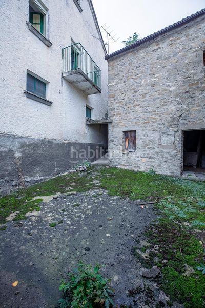 Foto ffc8c3d9-5dba-4835-a197-f04b57e3504f. Casa a Sabiñánigo centro - aurín Sabiñánigo