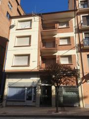 Location Local commercial  Serrablo. Local comercial en sabiñanigo  pleno centro comercial