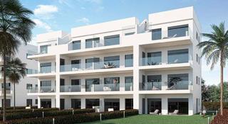 Apartament en Condado de Alhama. Apartamentos nuevos en campo de golf de condado de alhama