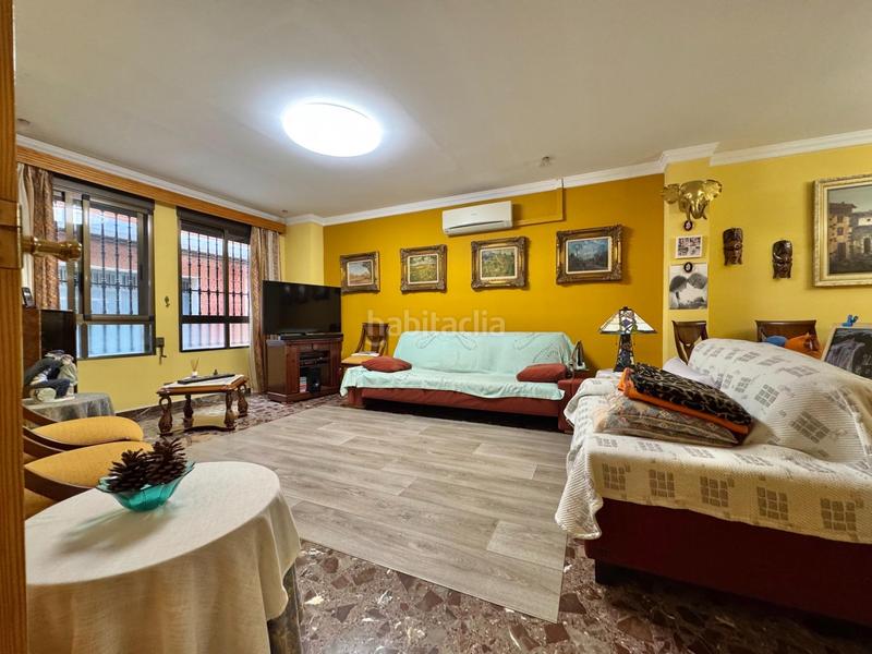 Foto 230cb262-04a6-4ed3-9e32-29d8e037af6f. Casa con riscaldamento parcheggio in Silla