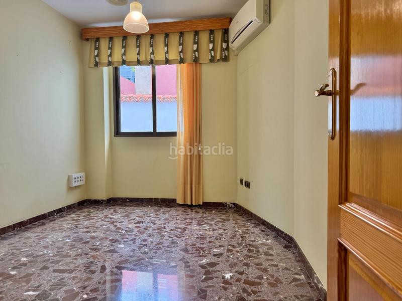 Foto 96ecb7ea-4d7d-42f8-85f0-caab472a3bfe. Casa con riscaldamento parcheggio in Silla