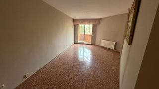 Location Appartement à Plaza Xúquer. Vivienda toda exterior con 3 habitaciones y garaje