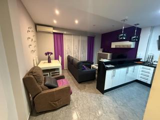 Rent Flat in Malva Rosa. Alquiler vivienda reformada en la malvarrosa  a 100 metros de la