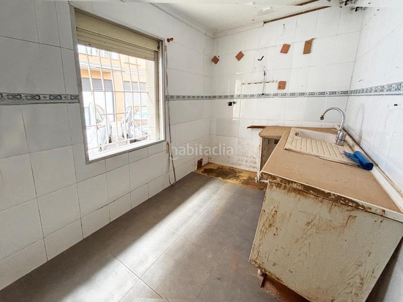 Foto 95ac449f-bfdd-4f35-956d-4055b86c7598. Planta baixa amb aparcament a Plaza Xúquer Paiporta