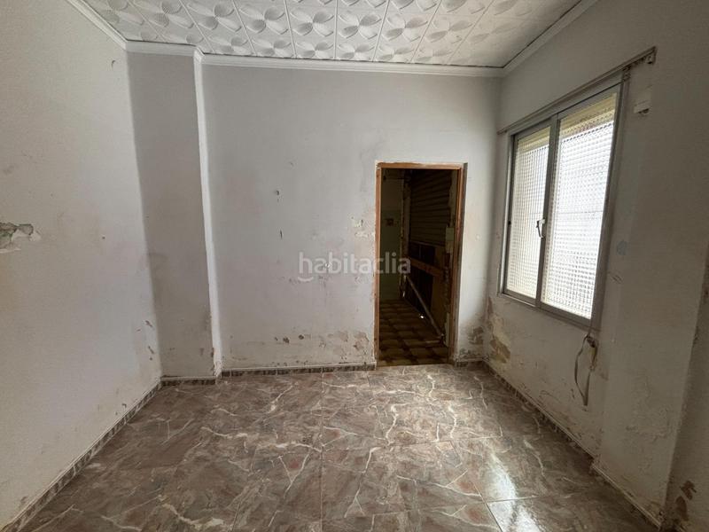 Foto fb09fa93-e092-4cef-b791-c584e117389a. Planta baixa amb aparcament a Plaza Xúquer Paiporta