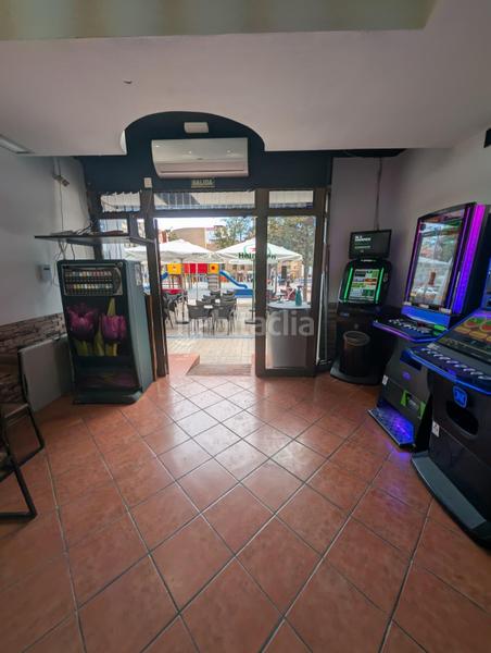 Foto 31855aea-5f0a-471e-aeeb-601c6d5ca2fb. Traspàs local comercial a Plaza Xúquer Paiporta