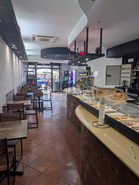 Foto a5bd8730-6387-4f6f-a3a6-88de8109db54. Traspàs local comercial a Plaza Xúquer Paiporta