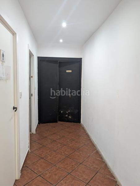 Foto 1a90dfc4-dc21-4100-84af-3eb48851617b. Traspaso local comercial excelente bar en Plaza Xúquer Paiporta