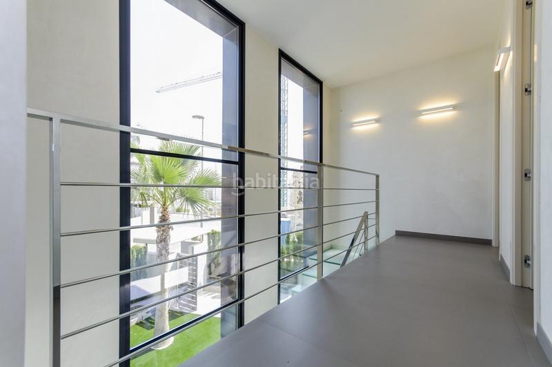 Foto d0d30dbc-8a96-4b84-a833-06d1f6f377c3. Xalet amb aparcament piscina a Campoamor Orihuela