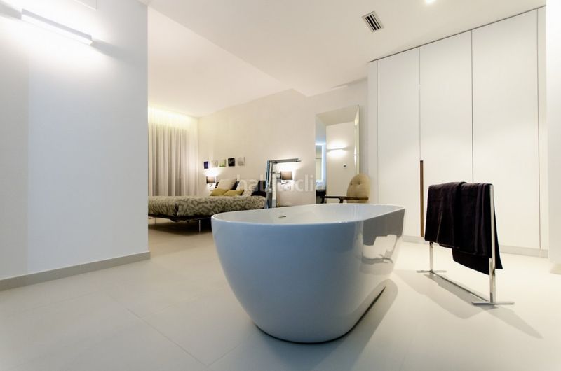 Foto 64c10ff3-ab51-47f4-995b-f5c61ddb7d11. Xalet amb aparcament piscina a Aguamarina Orihuela