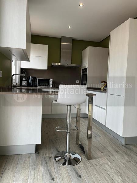 Foto 498cecfe-aebd-400e-9d94-44b836a426bd. Casa pareada exclusiva casa en el centro en Verín