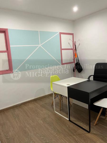 Foto 49ff2fef-d6c6-4c71-bf2c-541f04270afe. Casa pareada exclusiva casa en el centro en Verín