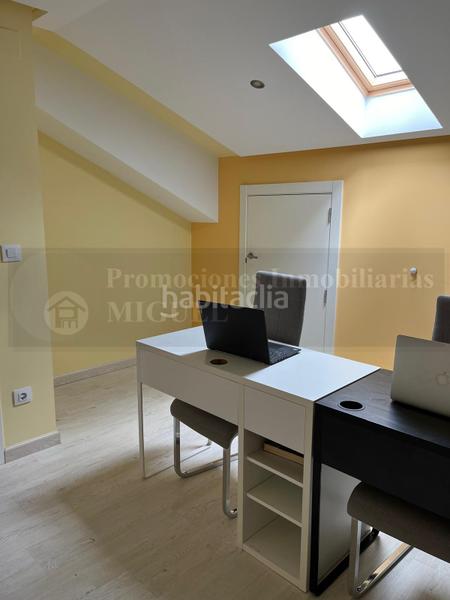 Foto cf7db79c-0358-4bc5-8ca5-c9fcf99ac2a6. Casa pareada exclusiva casa en el centro en Verín